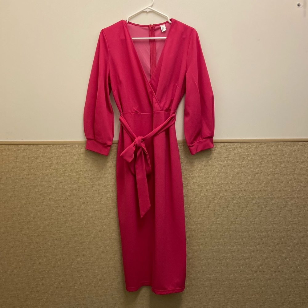 Bishop sleeve plunging v neck belted body on dress